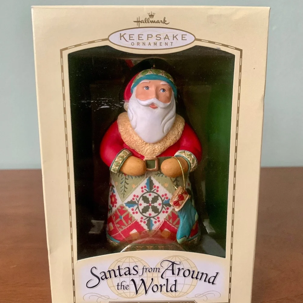 Hallmark Keepsake Ornament Santas from Around the World USA United States 2004